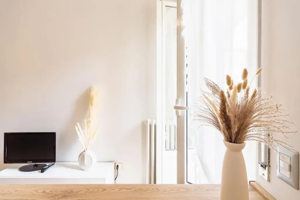 Apartment Istria-Niguarda Suite Moderna Milan