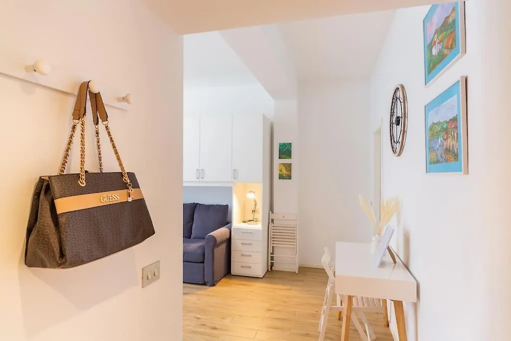Istria-Niguarda Suite Moderna Milan Apartment